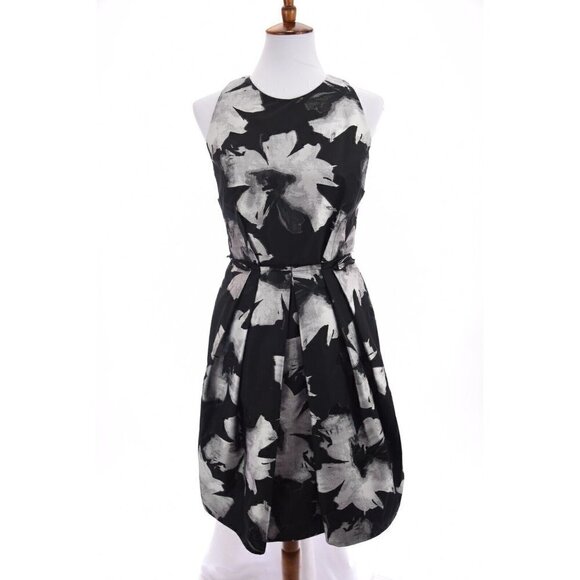 Carmen Marc Valvo Fit and Flare Jacquard Dress Pleated Floral Black Sz 4 Small - Picture 1 of 9